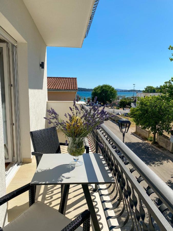Apartments Dalmatino Vodice Eksteriør billede