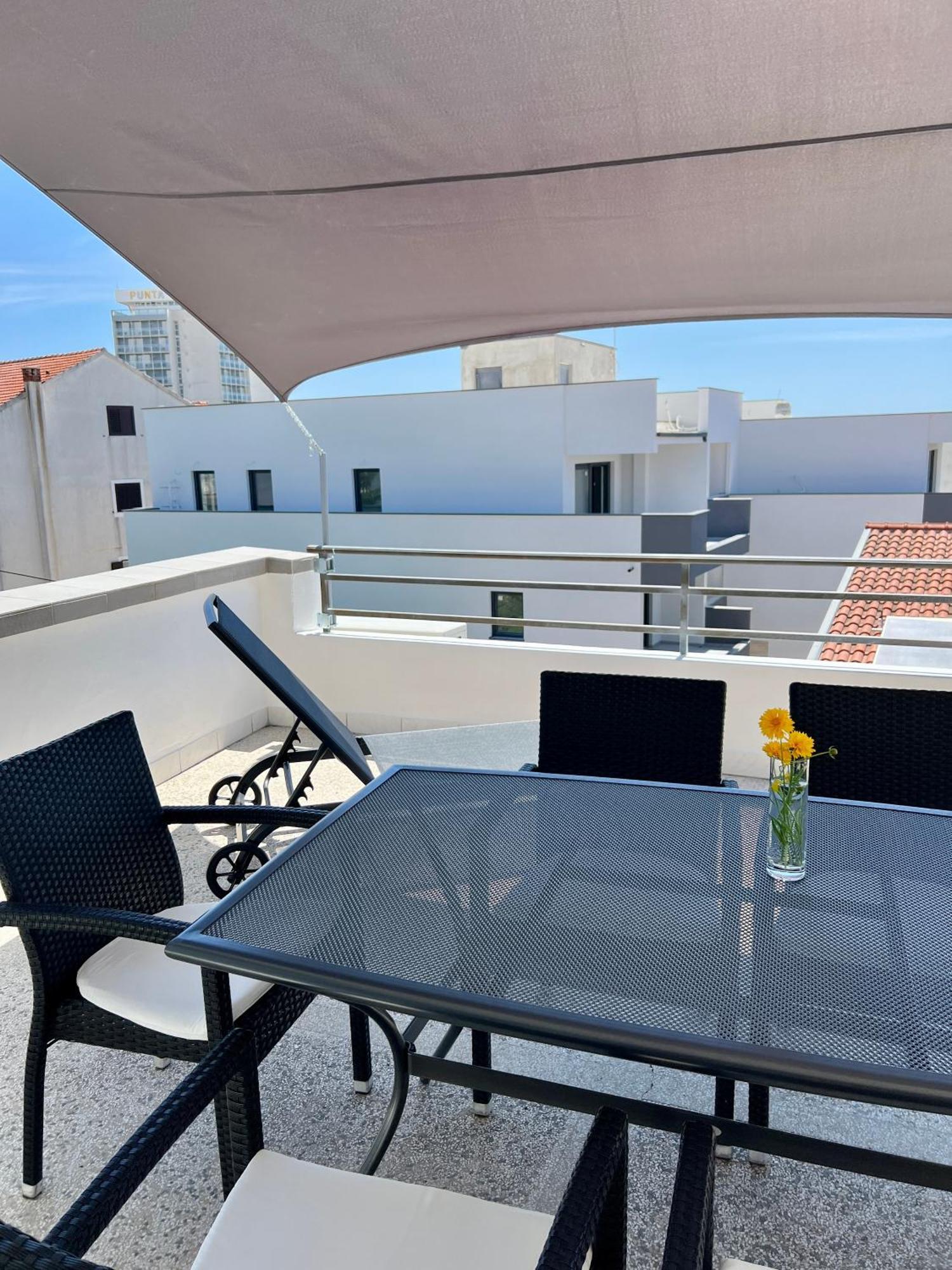 Apartments Dalmatino Vodice Eksteriør billede