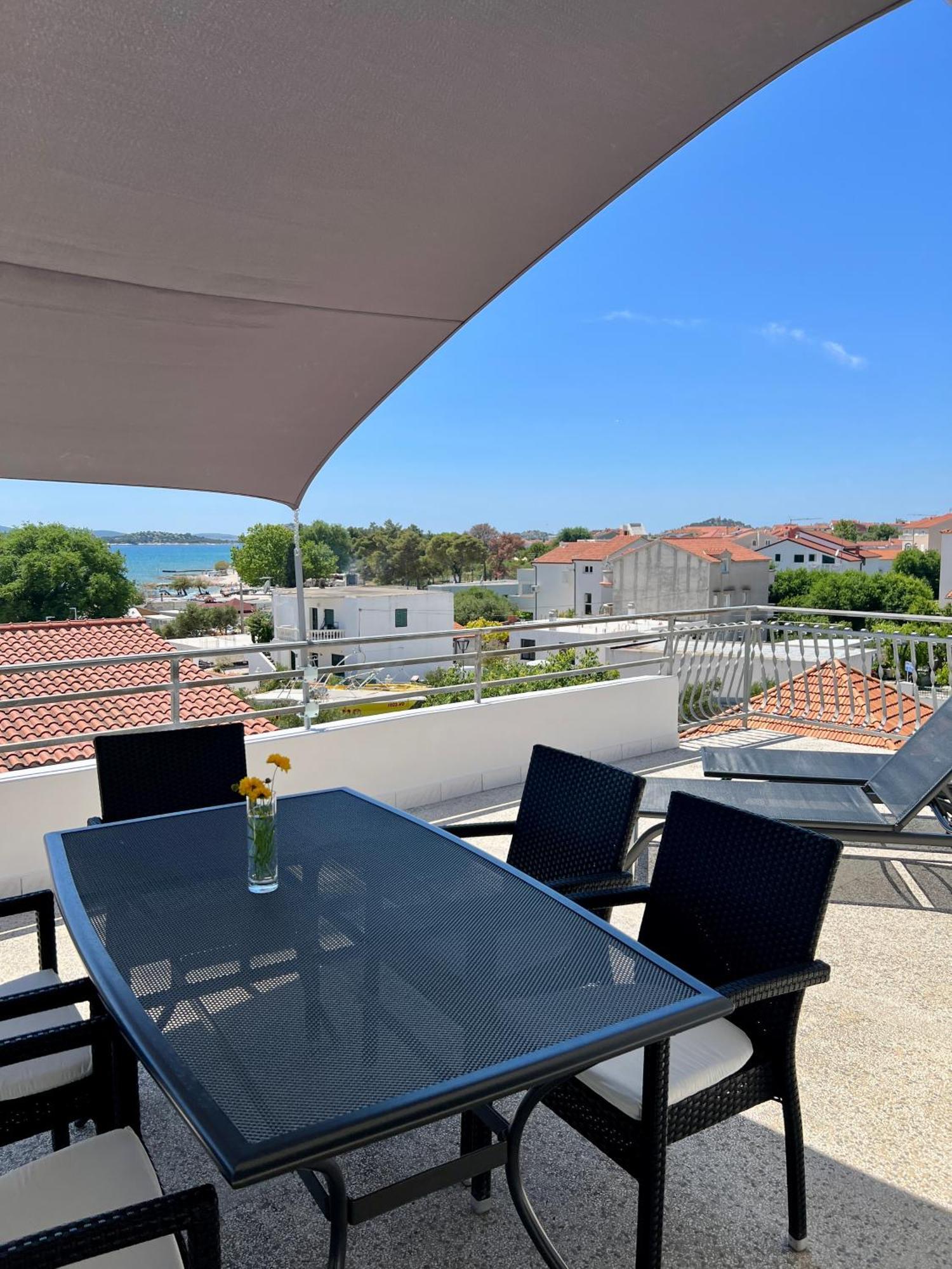 Apartments Dalmatino Vodice Eksteriør billede