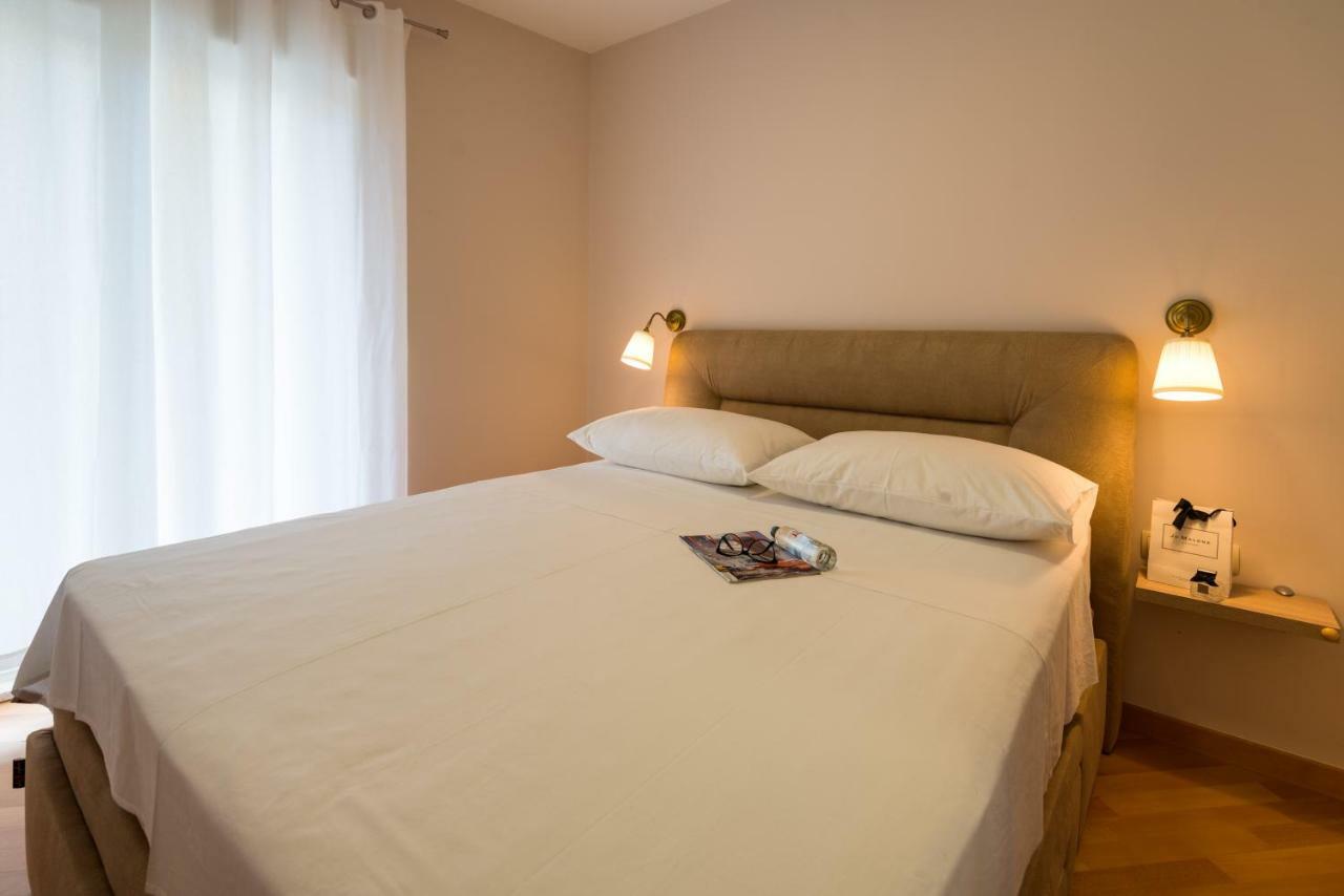 Apartments Dalmatino Vodice Eksteriør billede