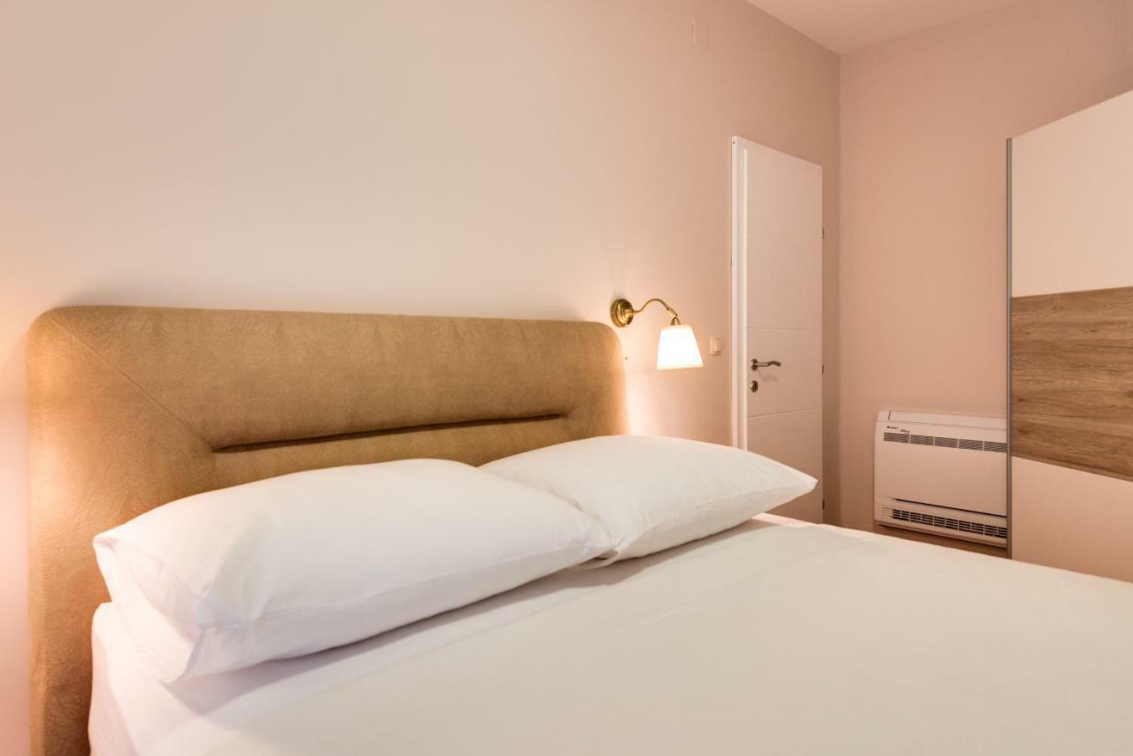 Apartments Dalmatino Vodice Eksteriør billede